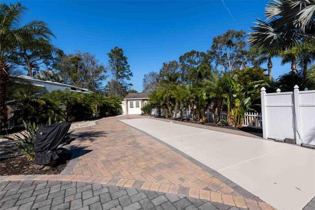 20300 LEONARD ROAD 39, Lutz, FL 33558