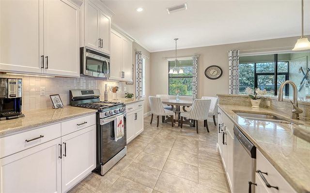 8143 36TH STREET E, Sarasota, FL 34243