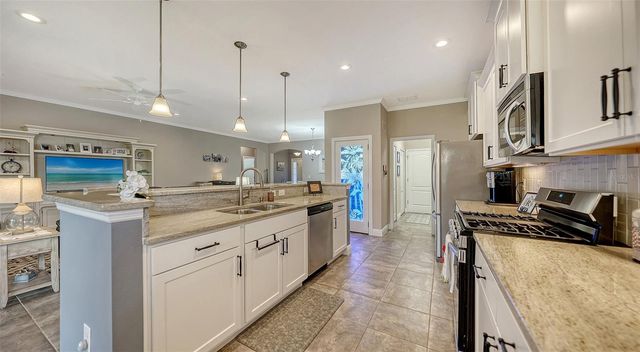 8143 36TH STREET E, Sarasota, FL 34243