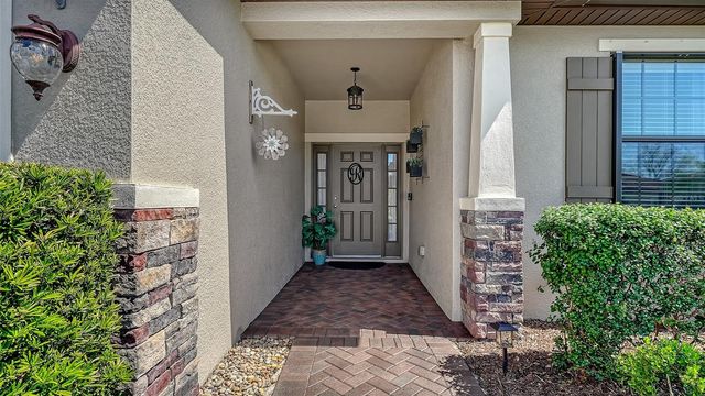 8143 36TH STREET E, Sarasota, FL 34243