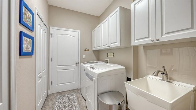 8143 36TH STREET E, Sarasota, FL 34243