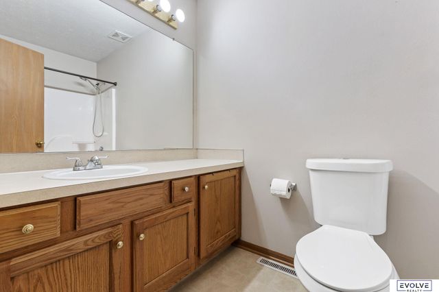 1203 Rawhide Road, Papillion, NE 68046