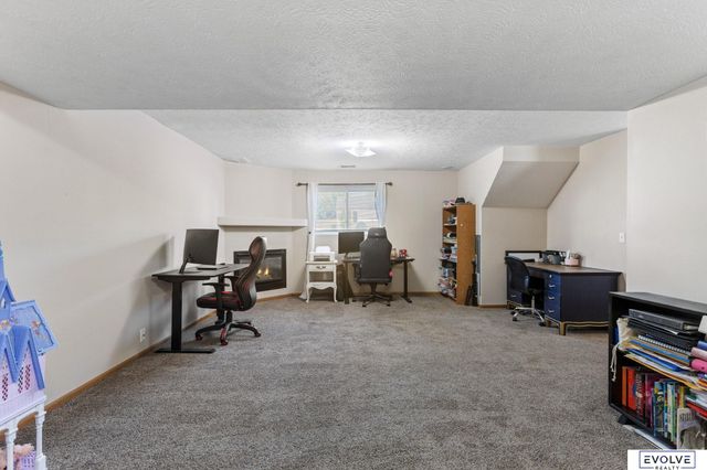 1203 Rawhide Road, Papillion, NE 68046