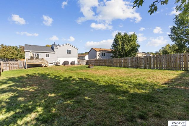 1203 Rawhide Road, Papillion, NE 68046