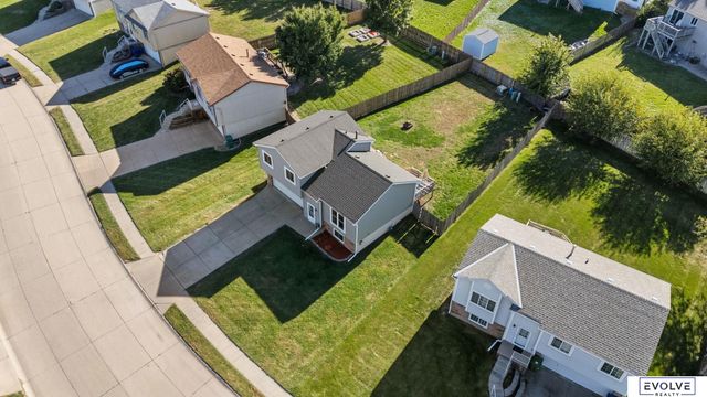 1203 Rawhide Road, Papillion, NE 68046