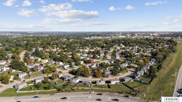 1203 Rawhide Road, Papillion, NE 68046