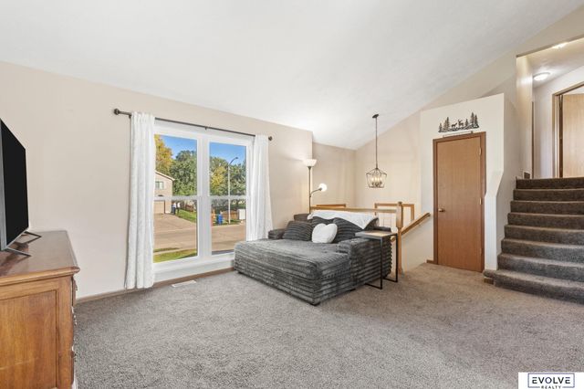 1203 Rawhide Road, Papillion, NE 68046