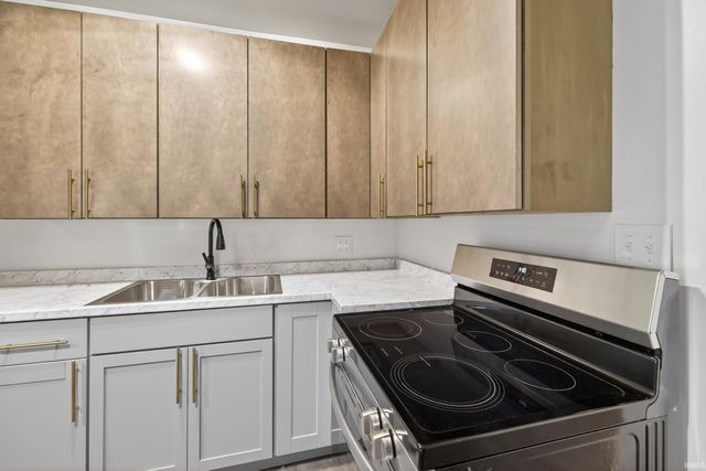 607 W Warren St - Unit B, Mitchell, IN 47446