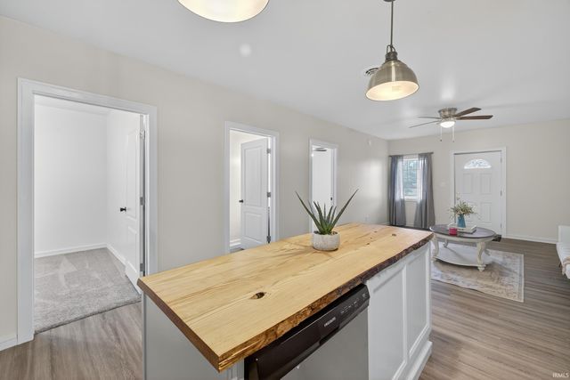 607 W Warren St - Unit B, Mitchell, IN 47446