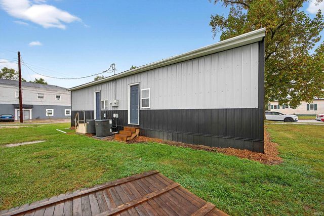 607 W Warren St - Unit B, Mitchell, IN 47446