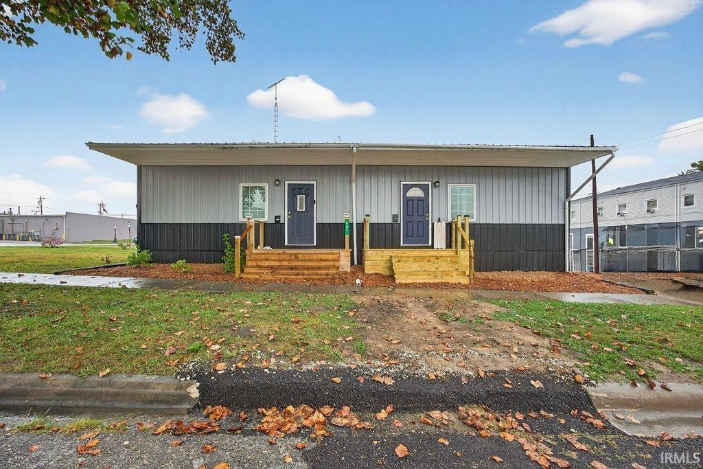 607 W Warren St - Unit B, Mitchell, IN 47446