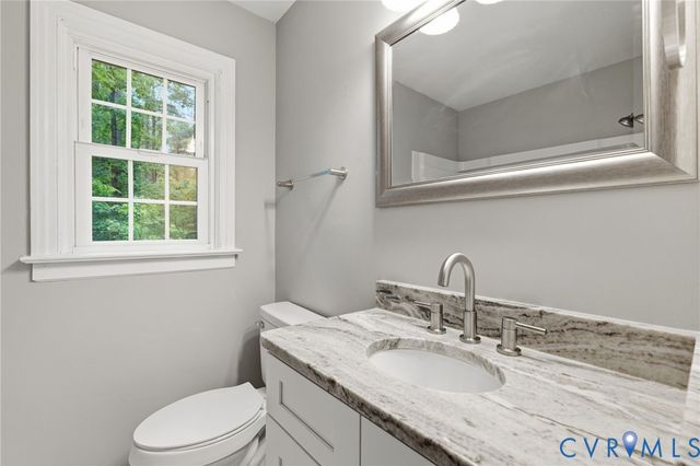 10731 Spring Run Rd, Chesterfield, VA 23832