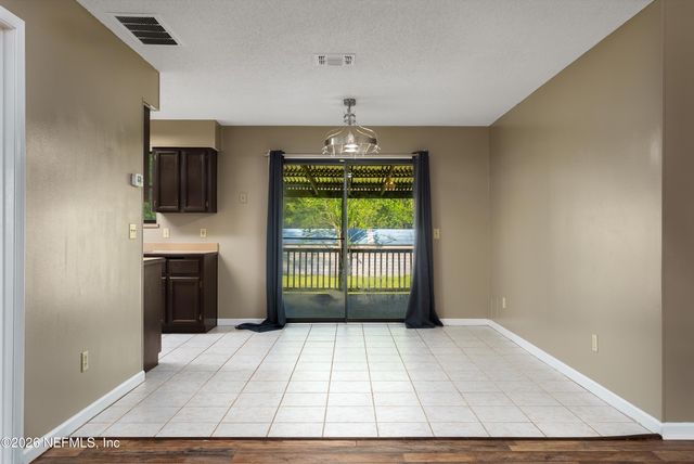 6092 TAYLOR Road, Jacksonville, FL 32234