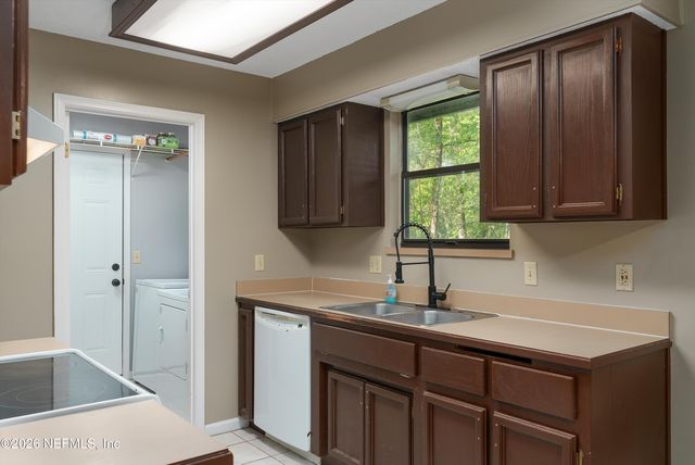 6092 TAYLOR Road, Jacksonville, FL 32234