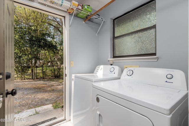 6092 TAYLOR Road, Jacksonville, FL 32234