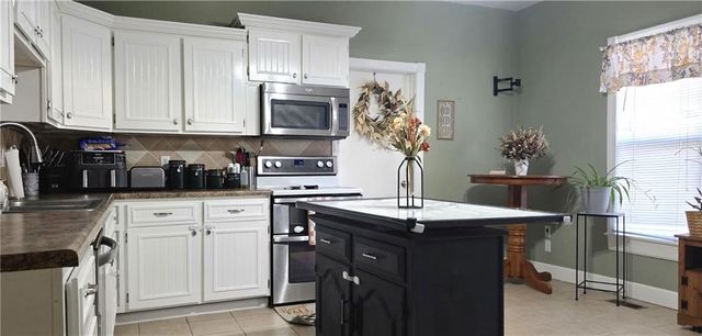 111 W Clara Avenue, Alma, MO 64001