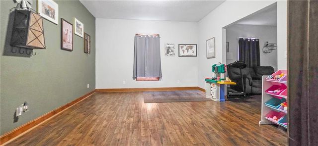 111 W Clara Avenue, Alma, MO 64001