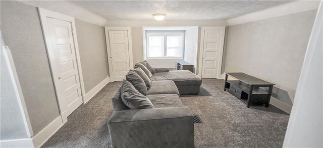 111 W Clara Avenue, Alma, MO 64001