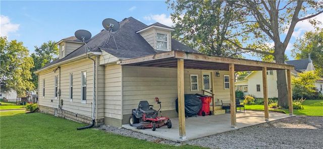 111 W Clara Avenue, Alma, MO 64001