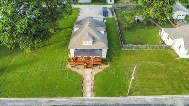 111 W Clara Avenue, Alma, MO 64001