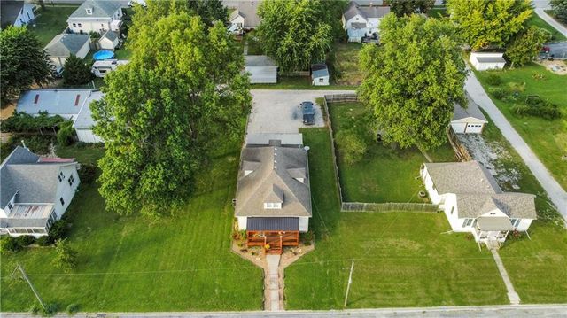 111 W Clara Avenue, Alma, MO 64001