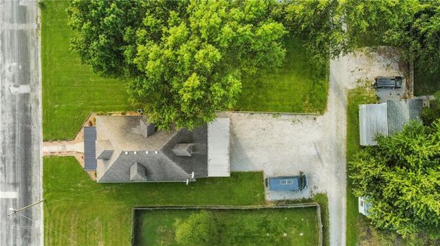 111 W Clara Avenue, Alma, MO 64001