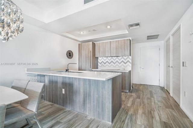 801 S Miami Ave 4302, Miami, FL 33130