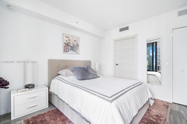 801 S Miami Ave 4302, Miami, FL 33130