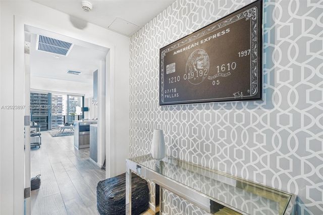 801 S Miami Ave 4302, Miami, FL 33130