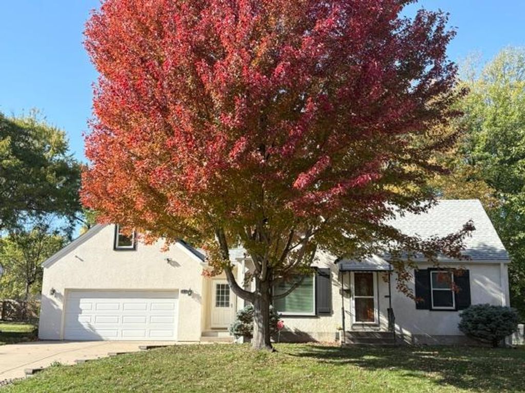 6914 S 1st Avenue S, Richfield, MN 55423