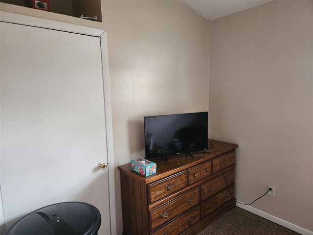 7965 Elm Street, Taylor, MI 48180