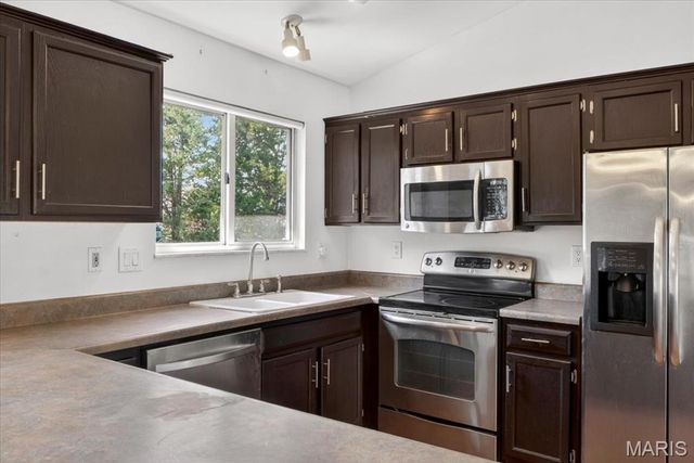 37 Jacqueline Circle, O'fallon, MO 63368