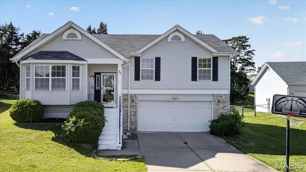 37 Jacqueline Circle, O'fallon, MO 63368