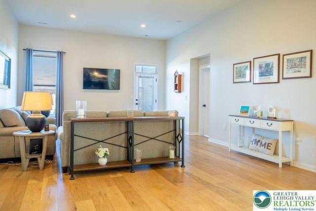 6979 Pine Lane, East Allen Twp, PA 18014