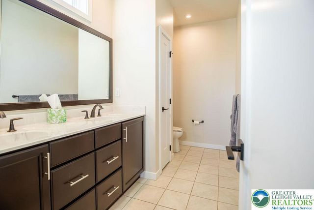 6979 Pine Lane, East Allen Twp, PA 18014