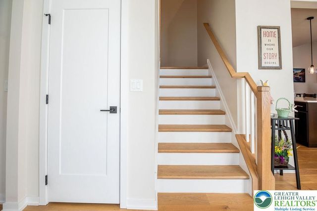 6979 Pine Lane, East Allen Twp, PA 18014