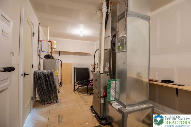 6979 Pine Lane, East Allen Twp, PA 18014