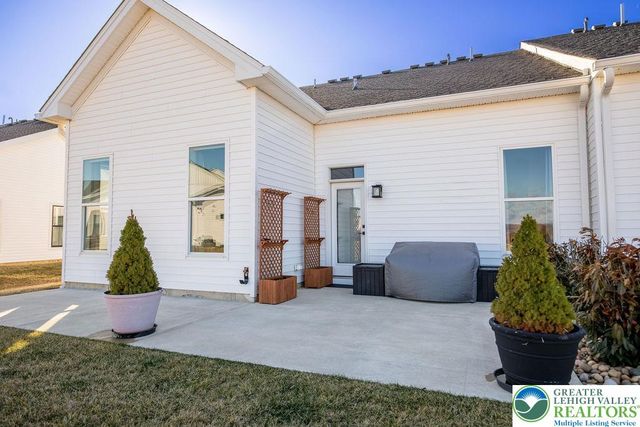 6979 Pine Lane, East Allen Twp, PA 18014