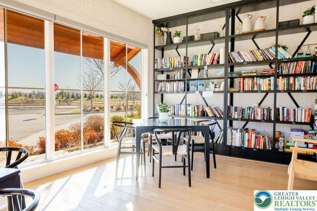 6979 Pine Lane, East Allen Twp, PA 18014