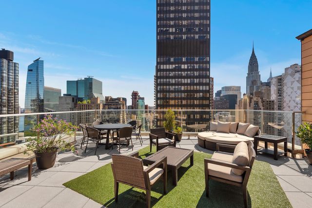 250 E 49th St Apt 4A, New York City, NY 10017