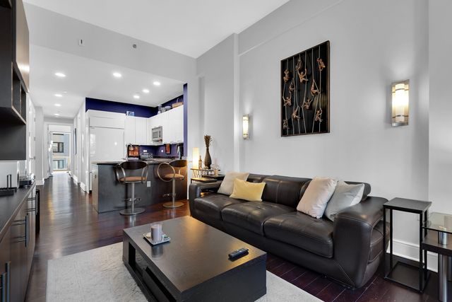 250 E 49th St Apt 4A, New York City, NY 10017