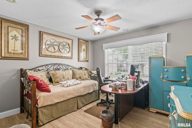 1808 S Buhr Mill Court, Springfield, IL 62704