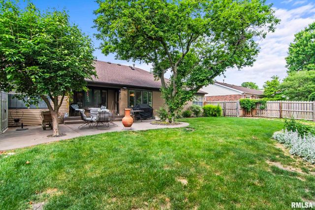 1808 S Buhr Mill Court, Springfield, IL 62704
