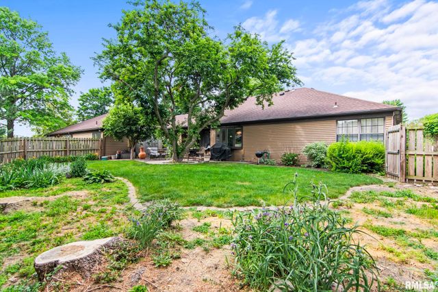 1808 S Buhr Mill Court, Springfield, IL 62704