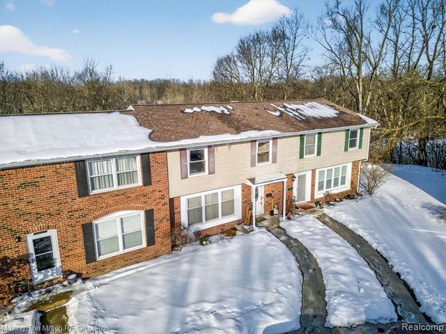 13153 Lake Point Boulevard, Belleville, MI 48111