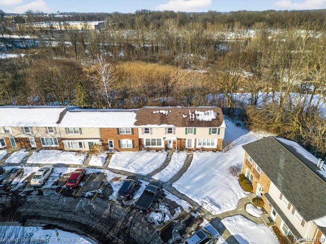 13153 Lake Point Boulevard, Belleville, MI 48111