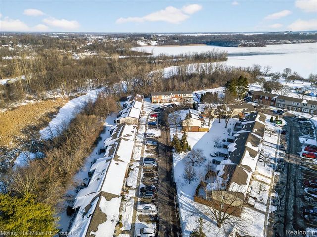 13153 Lake Point Boulevard, Belleville, MI 48111