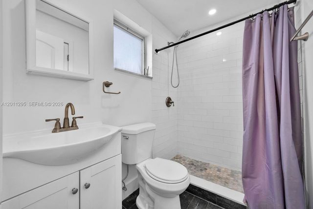 1051 SW 1st St 401, Miami, FL 33130