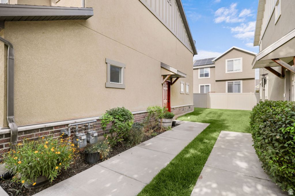 2461 S GILMOUR ST, West Haven, UT 84401 — photo 2