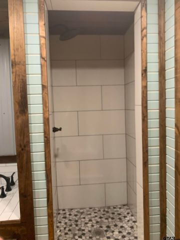 121 County Road 325, Frankston, TX 75763